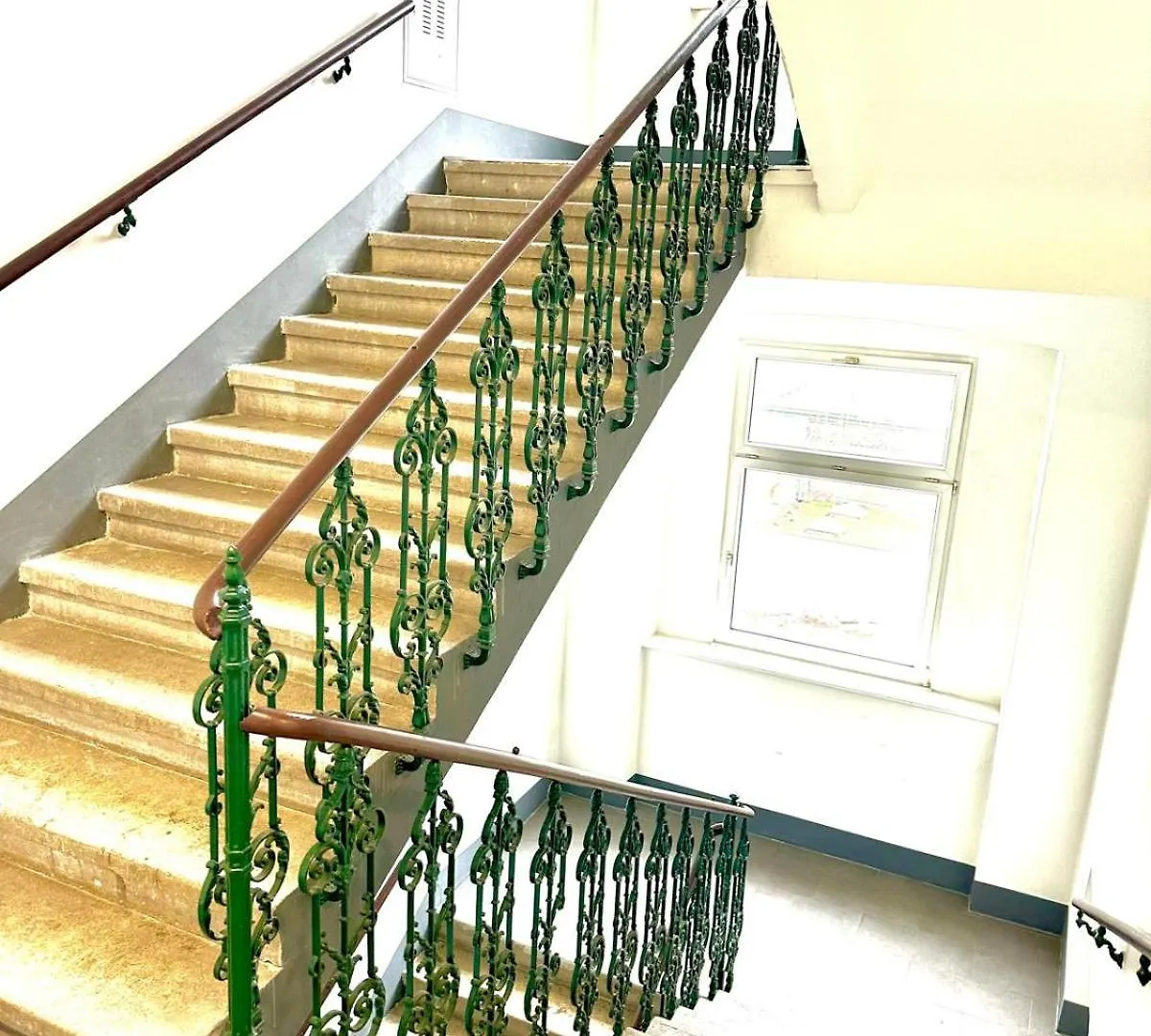 Laxenburger City Apartments - Only 8Min To City Center Vienna 0*,